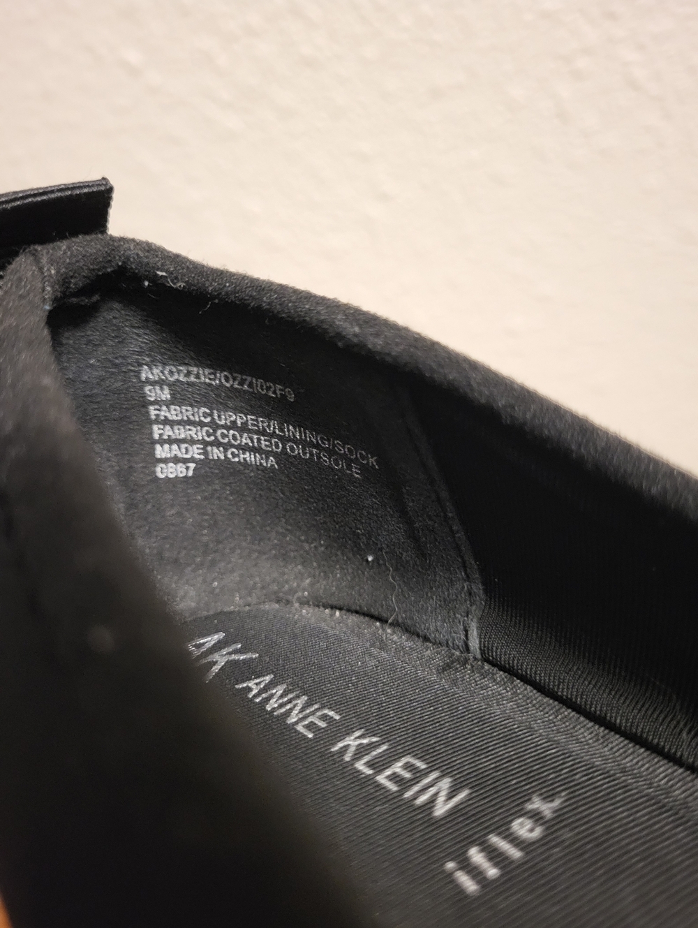 Anne Klein Black Ozzie Pointed Toe Flats Size 9M - Picture 10 of 10